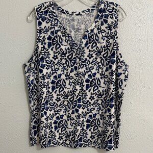 Croft and Barrow Size XL Navy and White 100% Cotten Floral Sleeveless Top